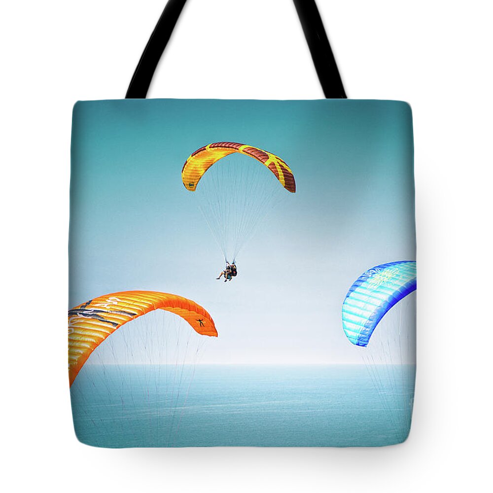 Paragliding Tote Bag featuring the photograph The Glide by Becqi Sherman