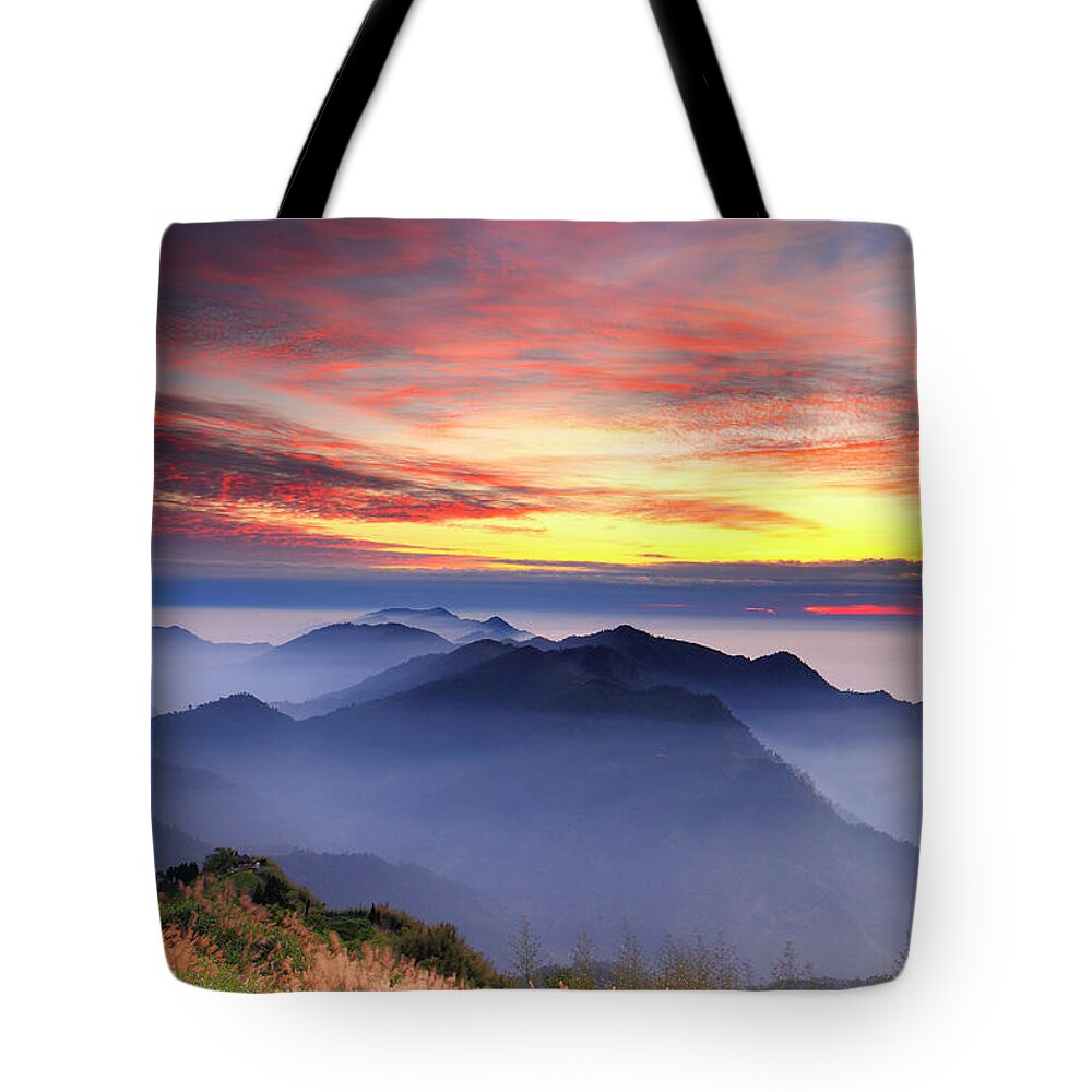 Chiayi Tote Bag featuring the photograph Twilight At Sidingshan by Thunderbolt tw (bai Heng-yao) Photography