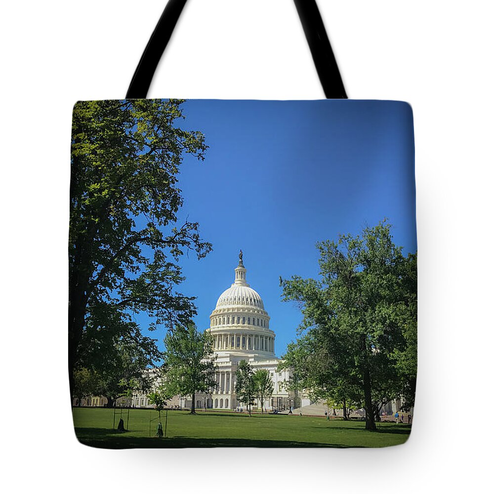 Us Capitol Tote Bag featuring the photograph US Capitol by Lora J Wilson