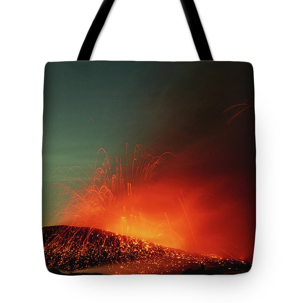 Hawaii Volcanoes National Park Tote Bag featuring the photograph Usa, Hawaii, Big Island, Volcanoes Np by Paul Souders