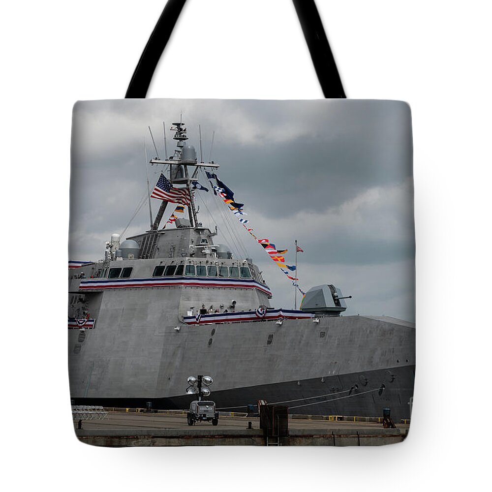 Uss Charleston Tote Bag featuring the photograph USS Charleston by Dale Powell
