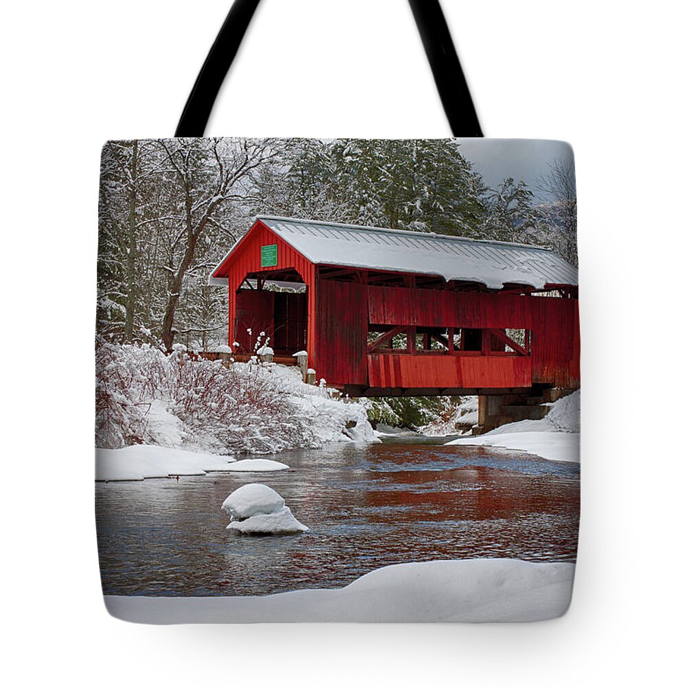 Vermont Covered Bridge Tote Bag featuring the photograph Vermont covered bridge by Jeff Folger