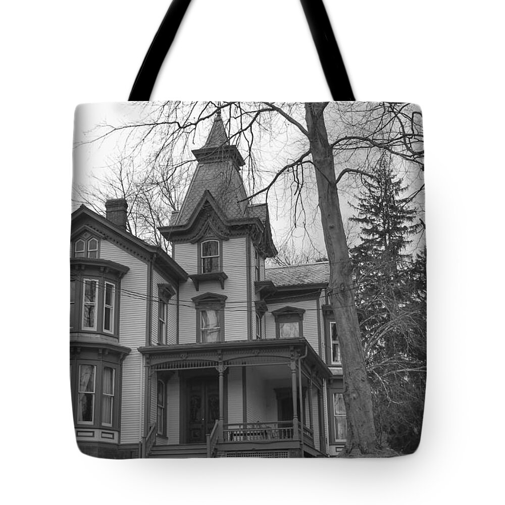 Waterloo Village Tote Bag featuring the photograph Victorian Mansion - Waterloo Village by Christopher Lotito