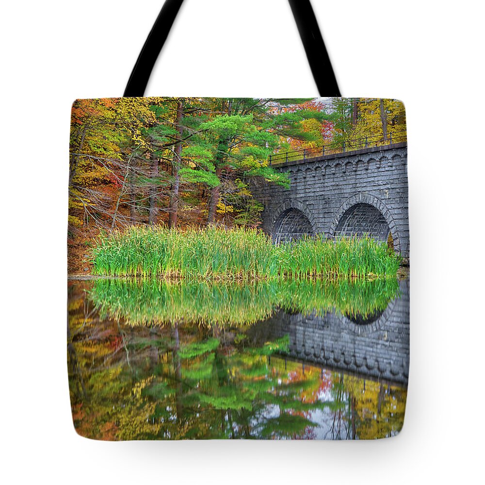 Wachusett Aqueduct Tote Bag featuring the photograph Wachusett Aqueduct by Juergen Roth