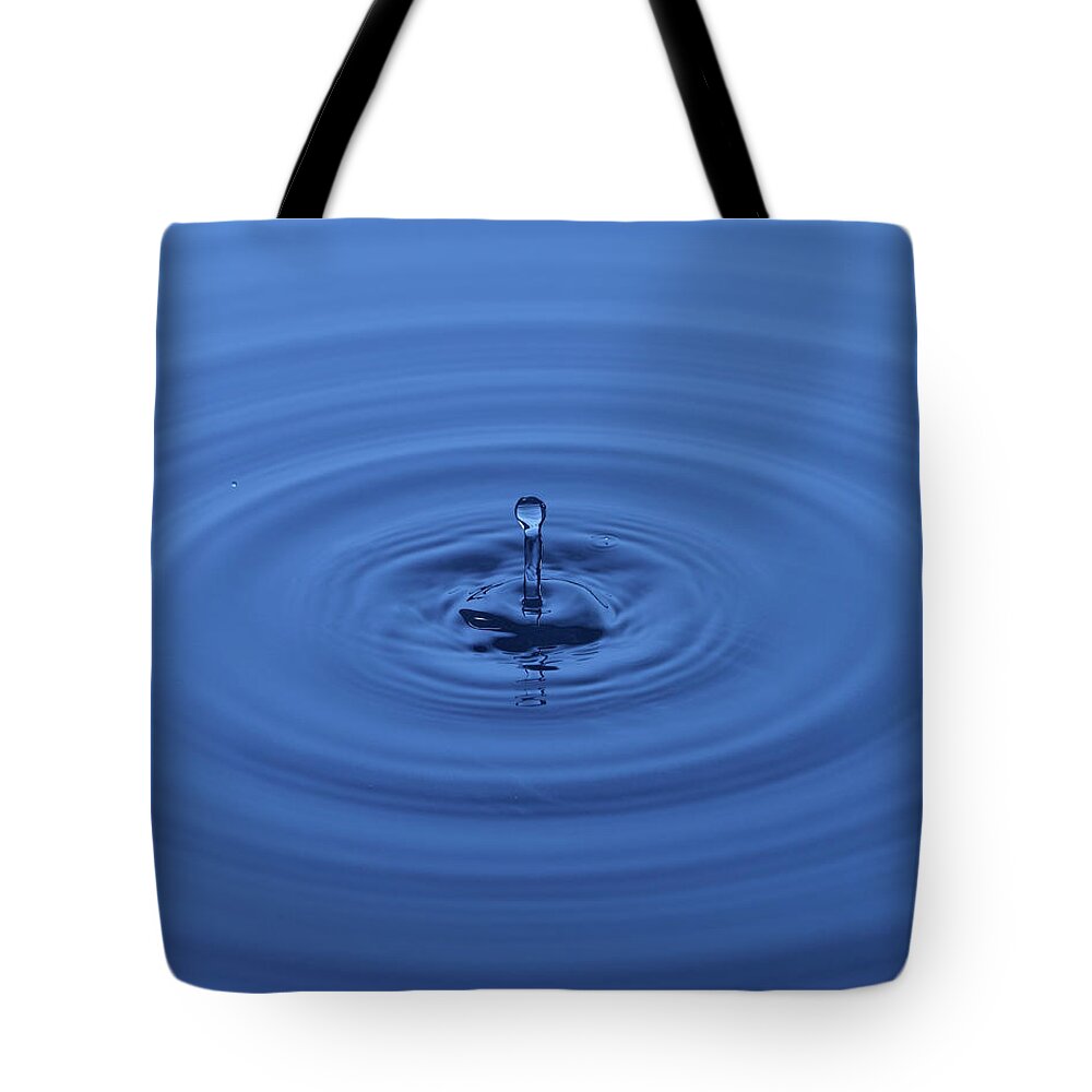 Motion Tote Bag featuring the photograph Water Drops by Buena Vista Images