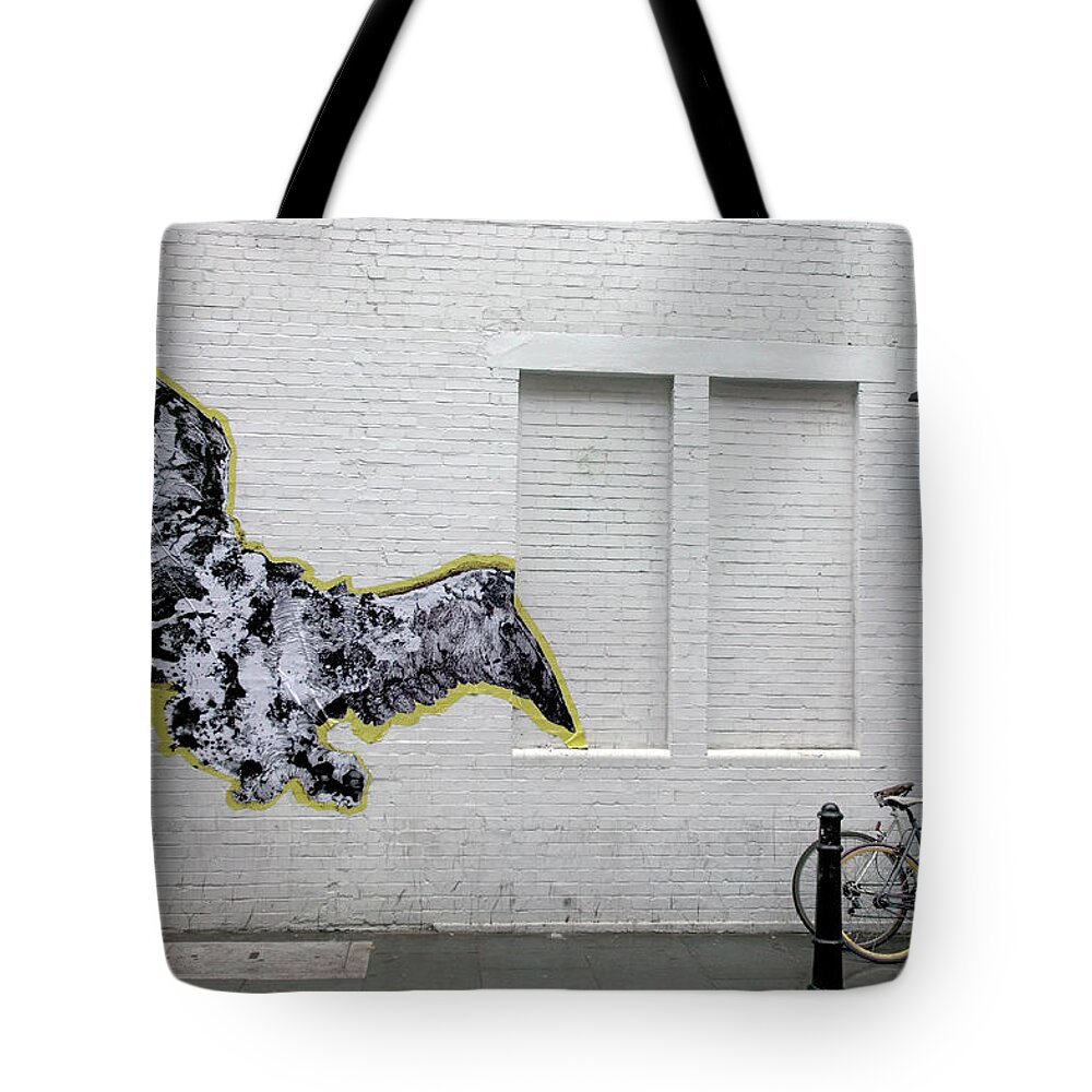 England Tote Bag featuring the photograph White Cube Gallery And Outdoor Art by Lonely Planet