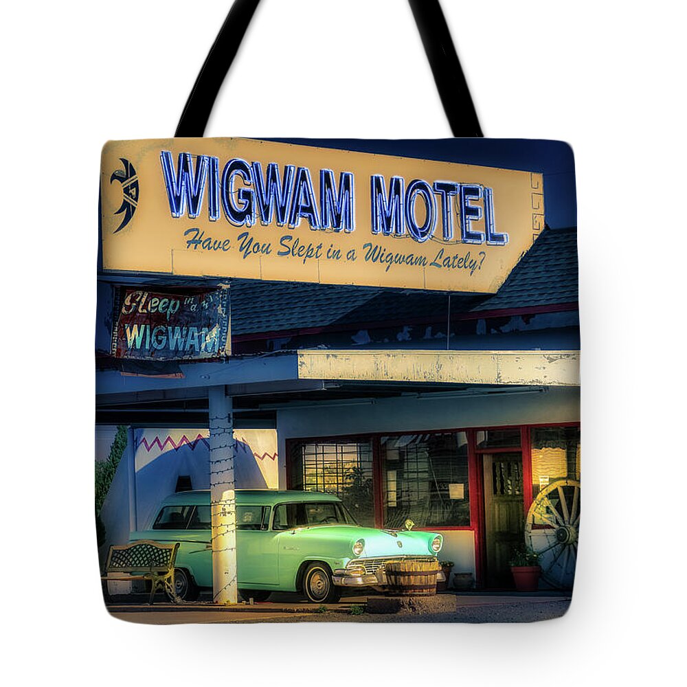 Holbrook Tote Bag featuring the photograph Wigwam Motel Holbrook, AZ by Micah Offman