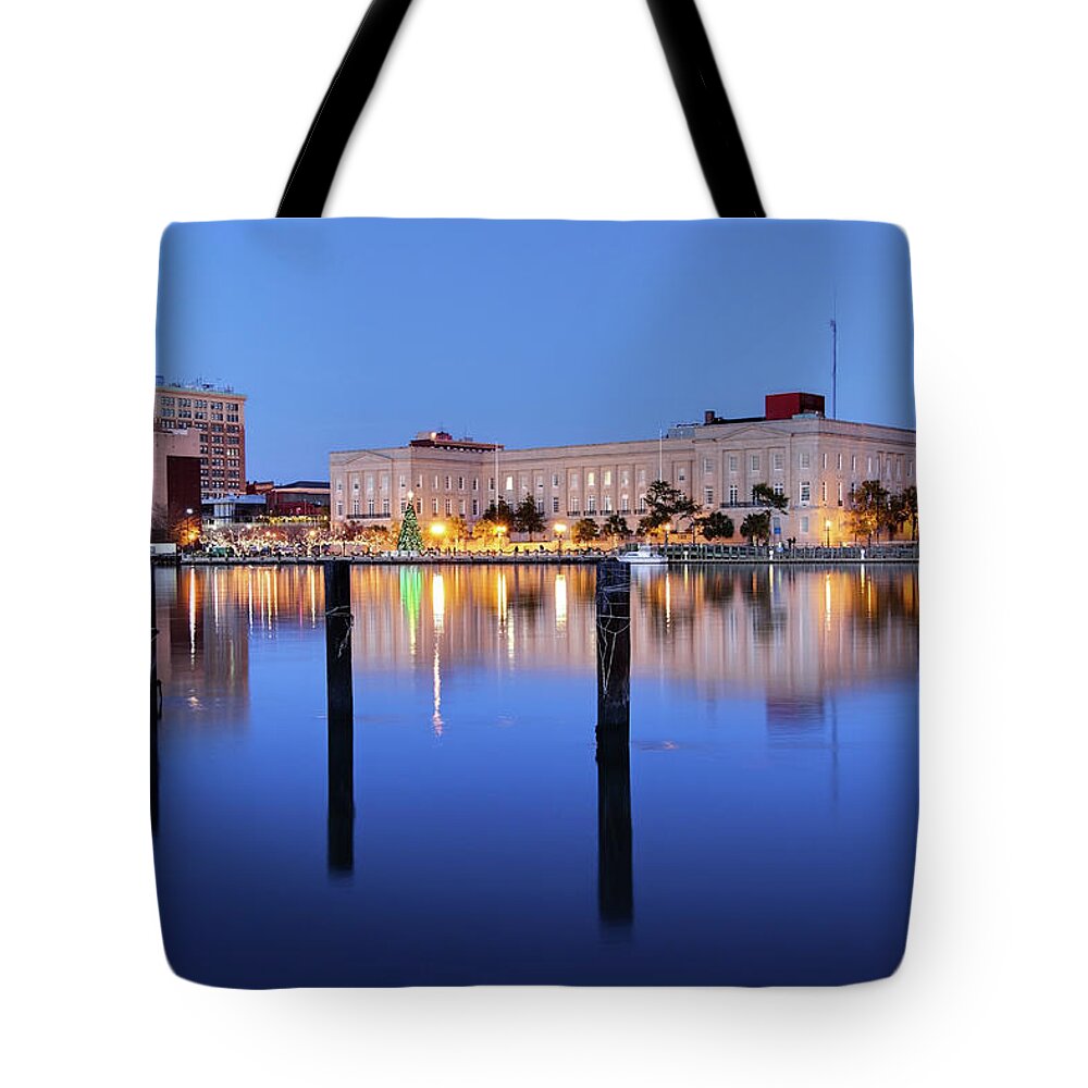 North Carolina Tote Bag featuring the photograph Wilmington, North Carolina by Denistangneyjr