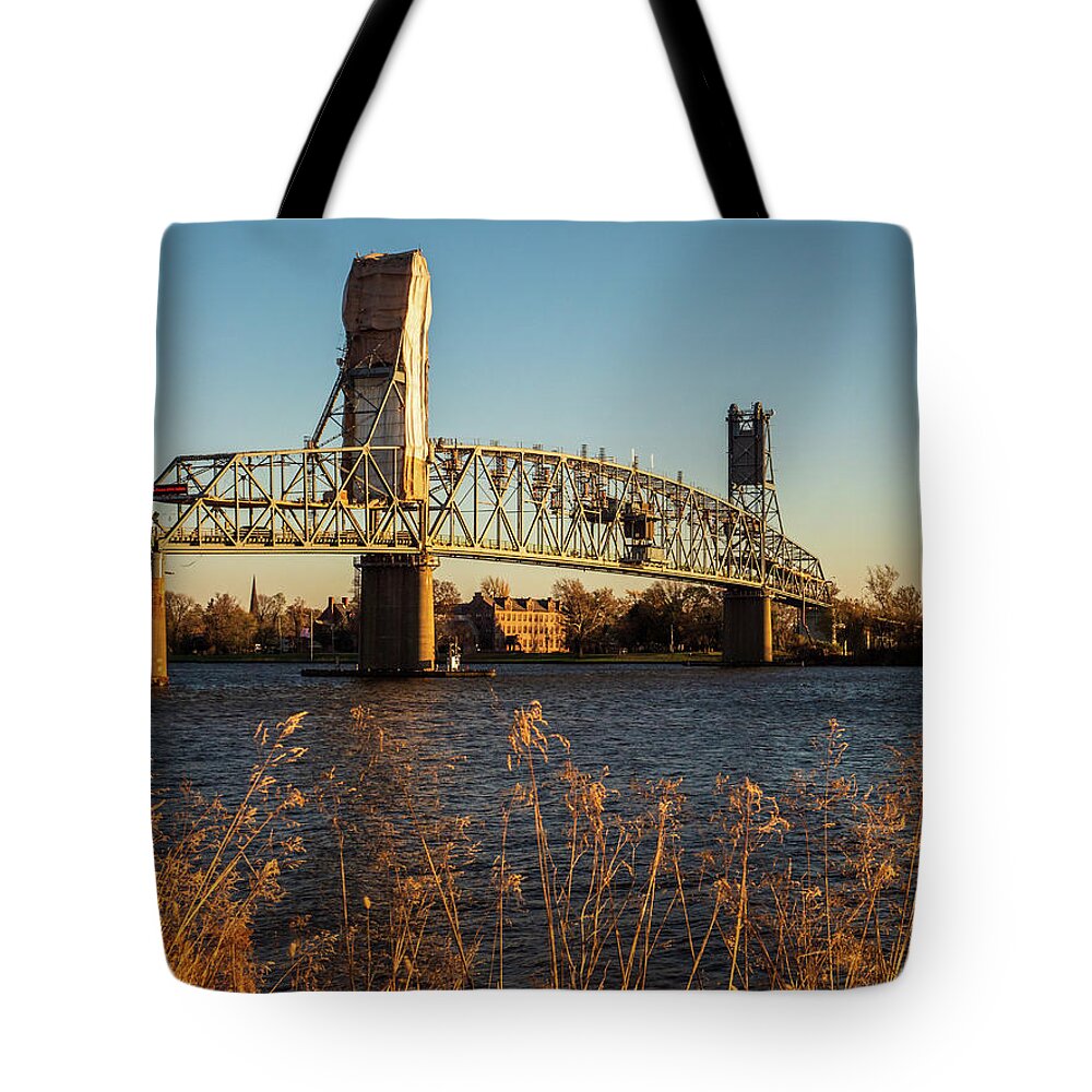 Bristrol Tote Bag featuring the photograph Burlington Bristol Bridge by Louis Dallara