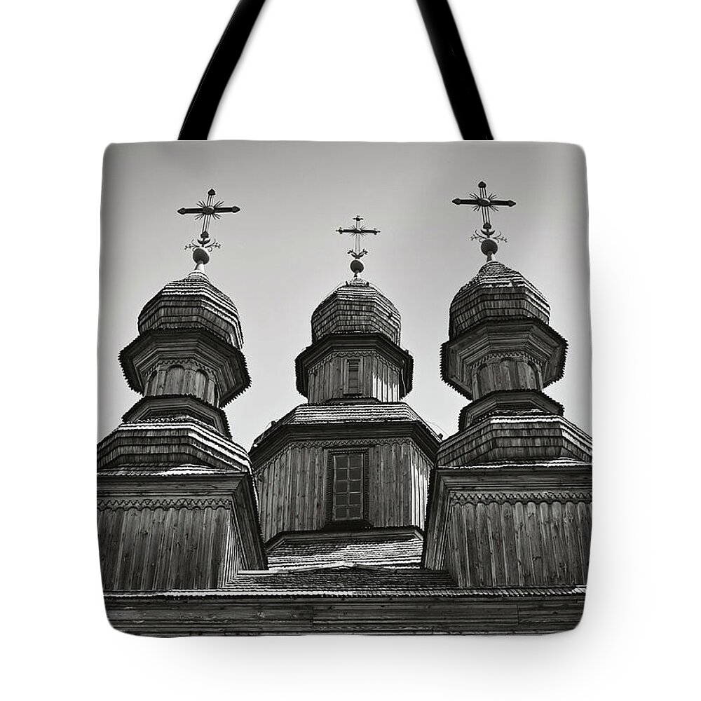 Church Tote Bag featuring the photograph God Save Ukraine by Andrii Maykovskyi