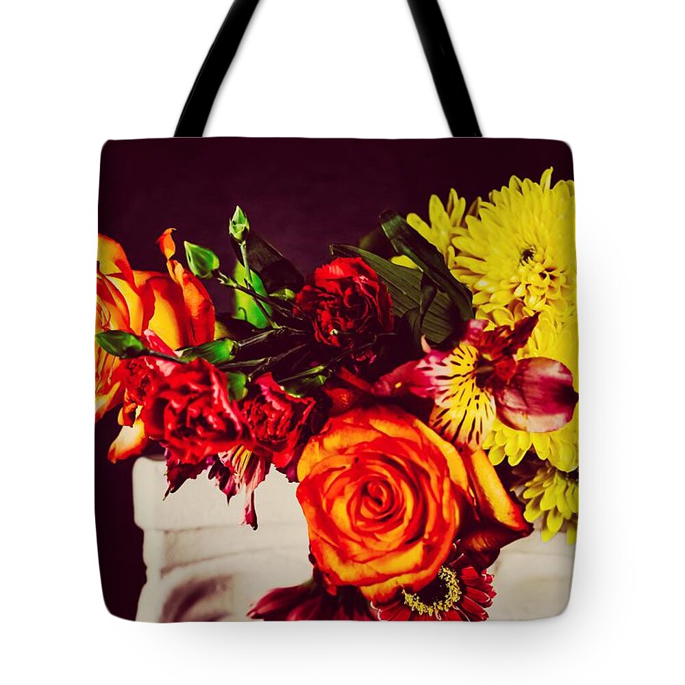 Flowers Us Usa Chicago New York Jersey Can California Rome U.k. England Oakland Las Vegas Hollywood Beverly Hills France Germany Rome Kansas Walton’s Mountain Virginia Milwaukee Door County County Cincinnati Tote Bag featuring the photograph Flowers #2 by Windshield Photography
