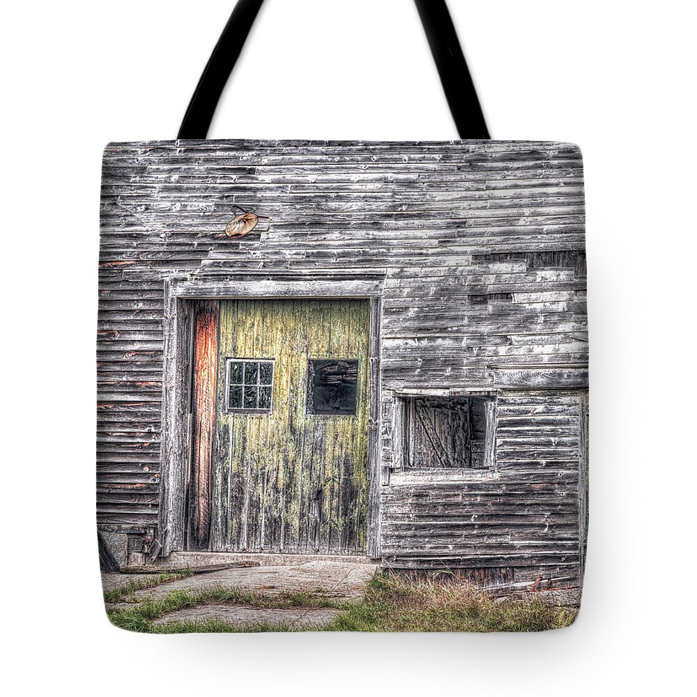 Abandoned Tote Bag featuring the photograph If Walls Could Talk #2 by Richard Bean
