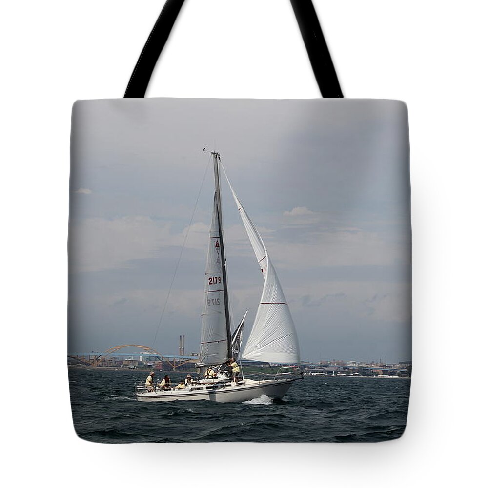  Tote Bag featuring the photograph The race #83 by Jean Wolfrum