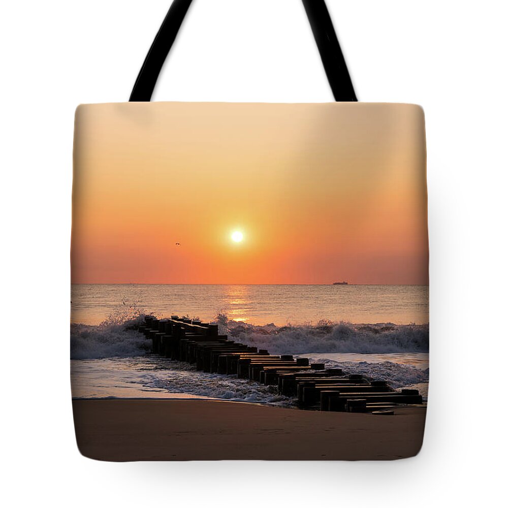 Rehoboth Beach Tote Bag featuring the photograph A Beautiful Morning by Rose Guinther
