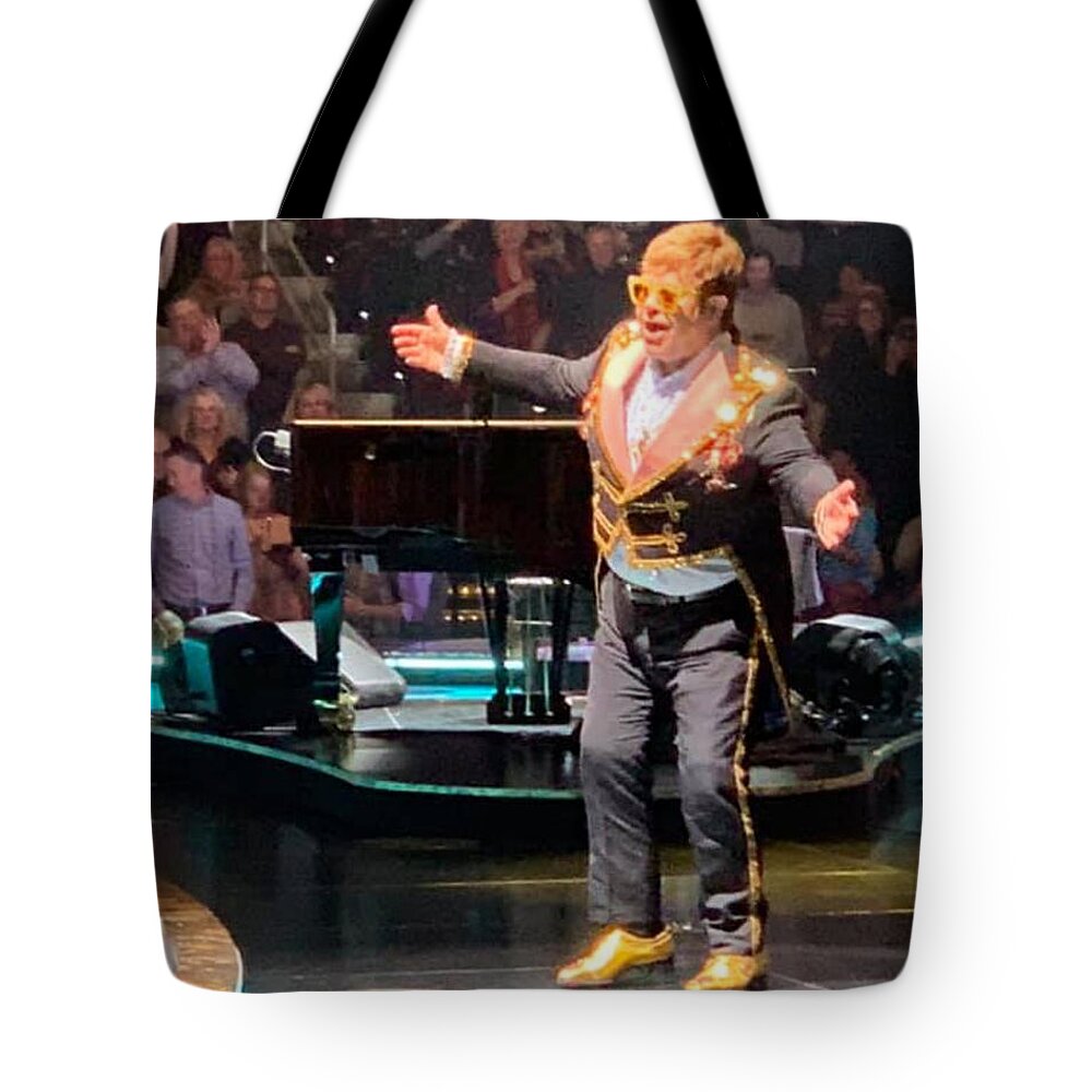 Elton Tote Bag featuring the photograph A Legend Takes a Bow by Lee Darnell