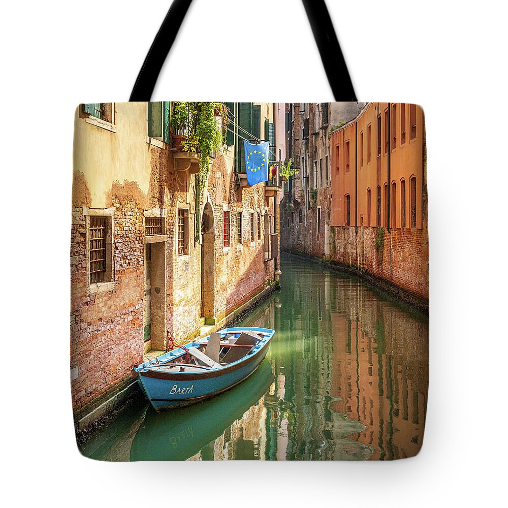 Venice Tote Bag featuring the photograph A moment in Venice by Robert Miller