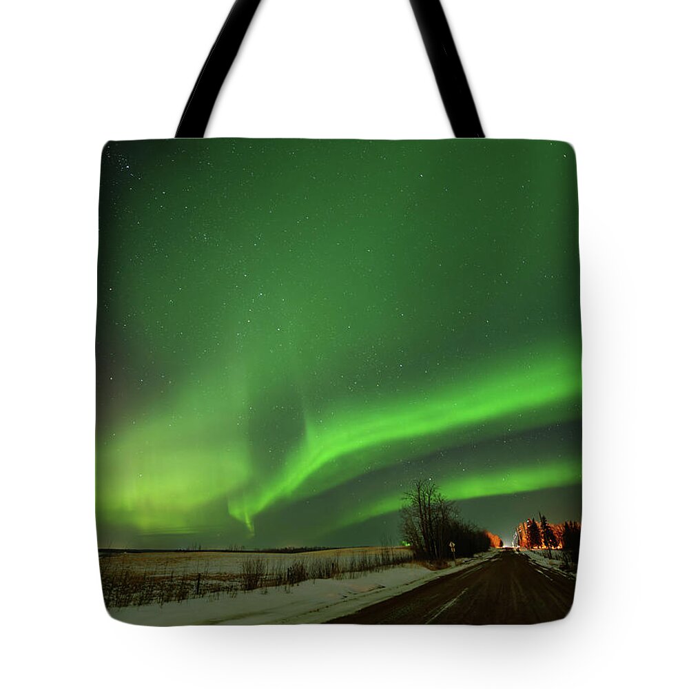 Landscape Tote Bag featuring the photograph A Ribbon of Green by Dan Jurak