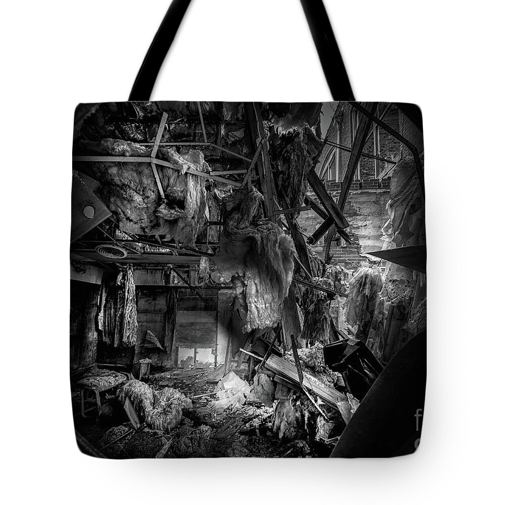 Lindale Mill Tote Bag featuring the photograph A Sign Of Better Times by Doug Sturgess