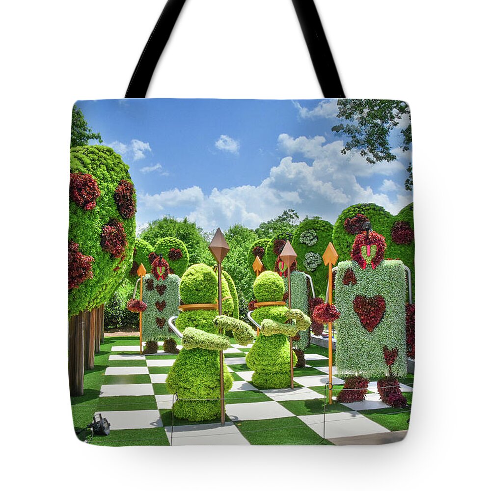 Alice In Wonderland Display At Atlanta Botanical Gardens Chess Board Plant Tree Sculpture Sculptures Pawn Playing Card Ace Sunny Day Tote Bag featuring the photograph Alice in the Gardens by Ed Stokes