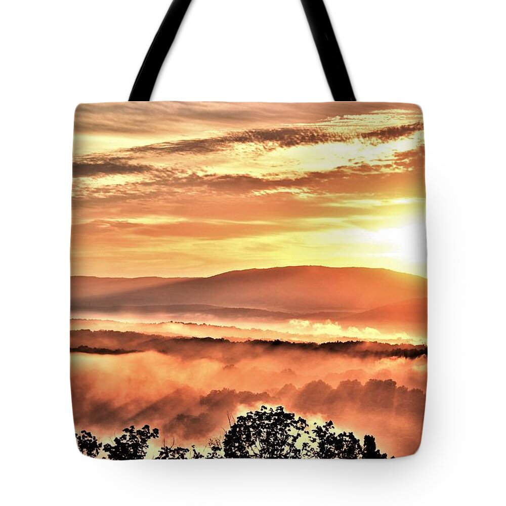 Sunrise Tote Bag featuring the photograph An Appalachian Sunrise by Kim Bemis