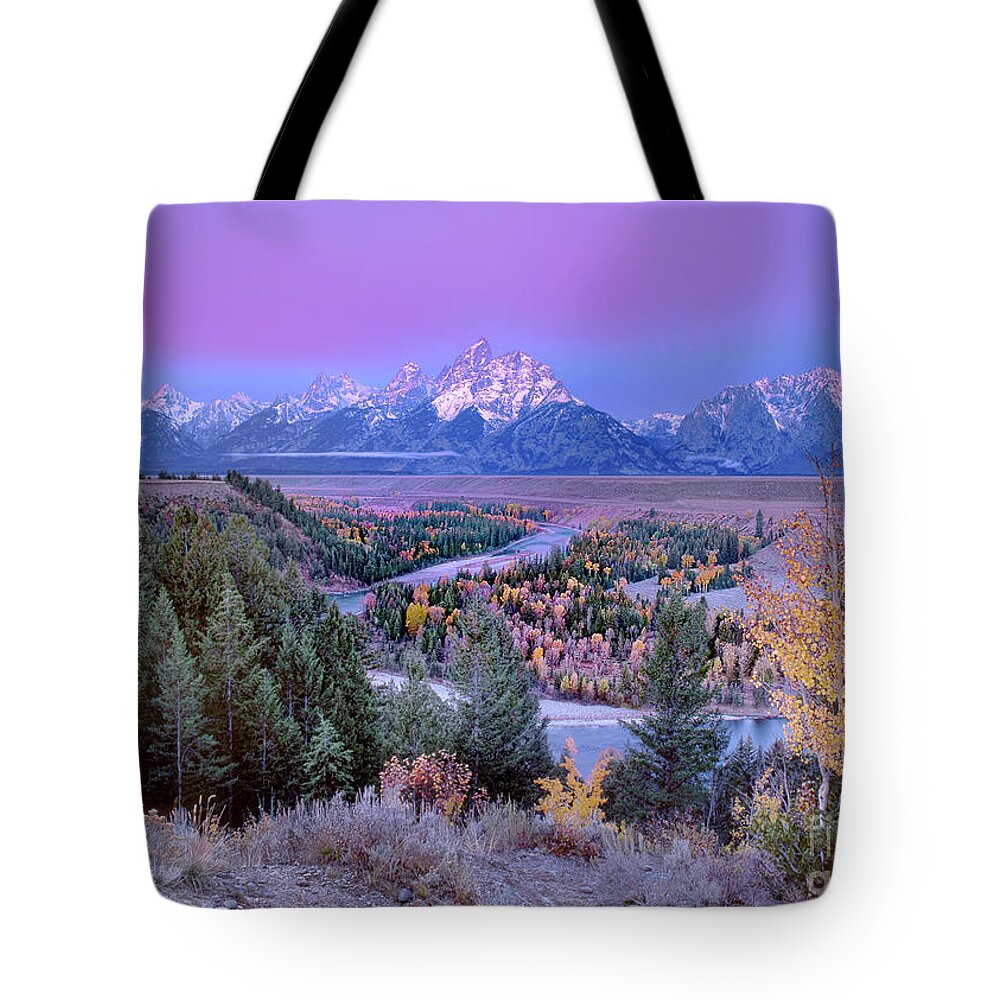 Dave Welling Tote Bag featuring the photograph Alpenglow Snake River Overlook Grand Tetons Np by Dave Welling