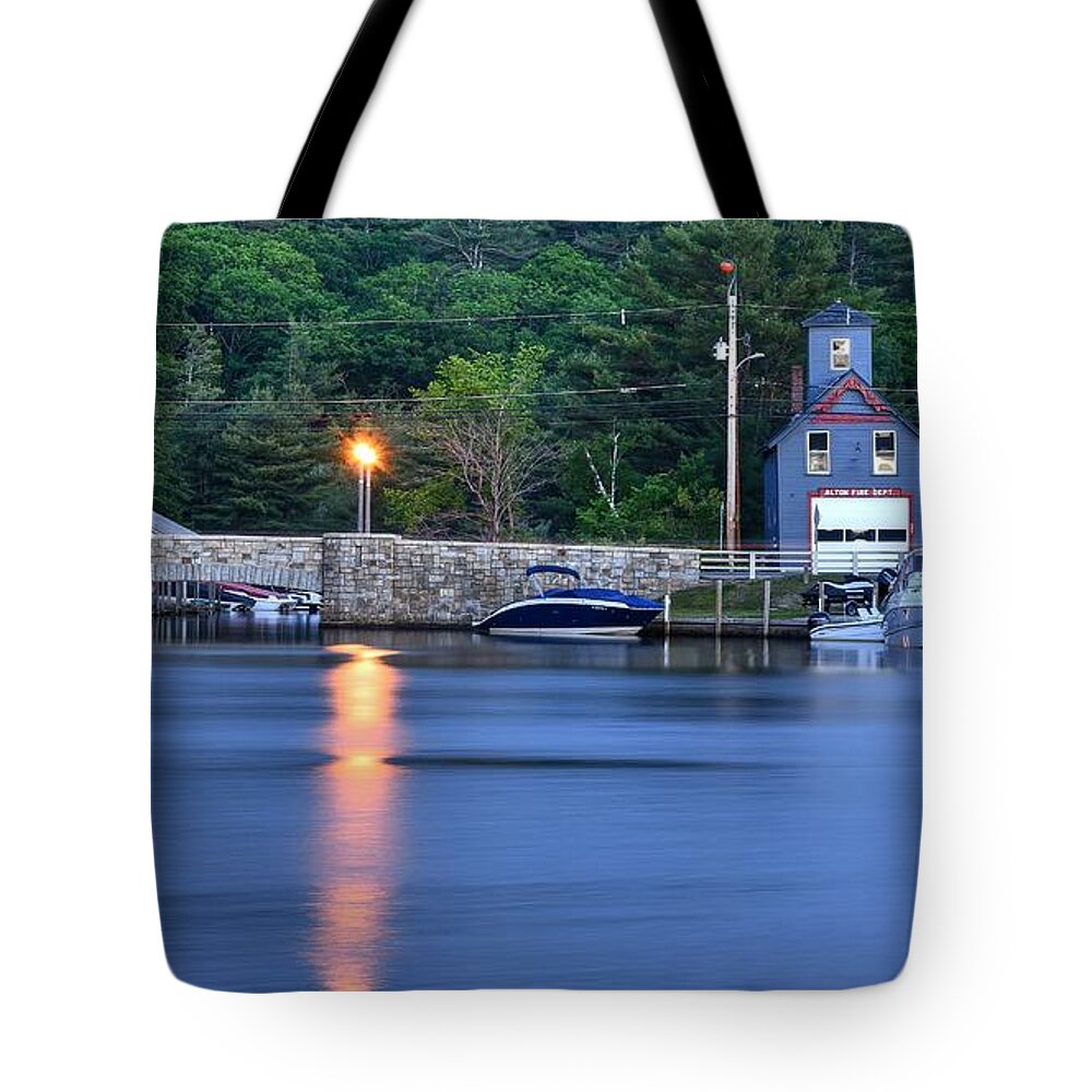 Alton Bay Tote Bag featuring the photograph Alton Fire Station by Steve Brown