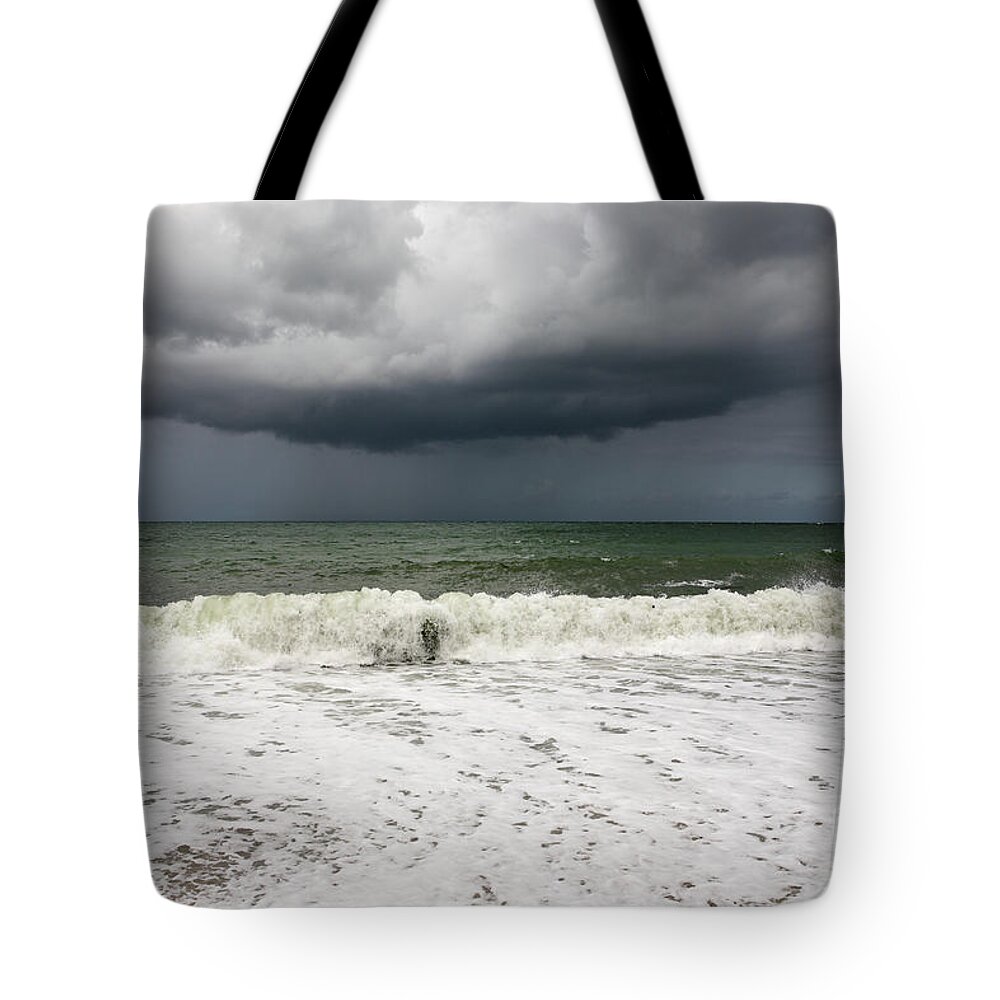 Sky Tote Bag featuring the photograph Approaching storm by Bryan Attewell