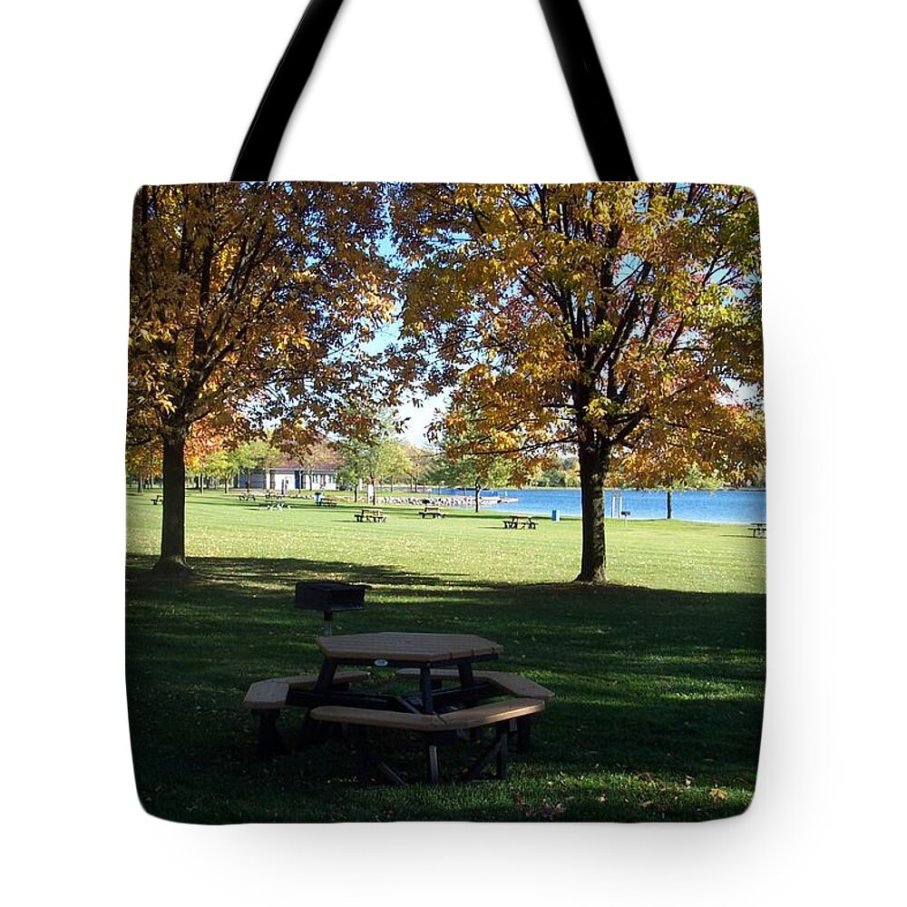 Park Tote Bag featuring the photograph Autumn in the Park by Reynold Jay