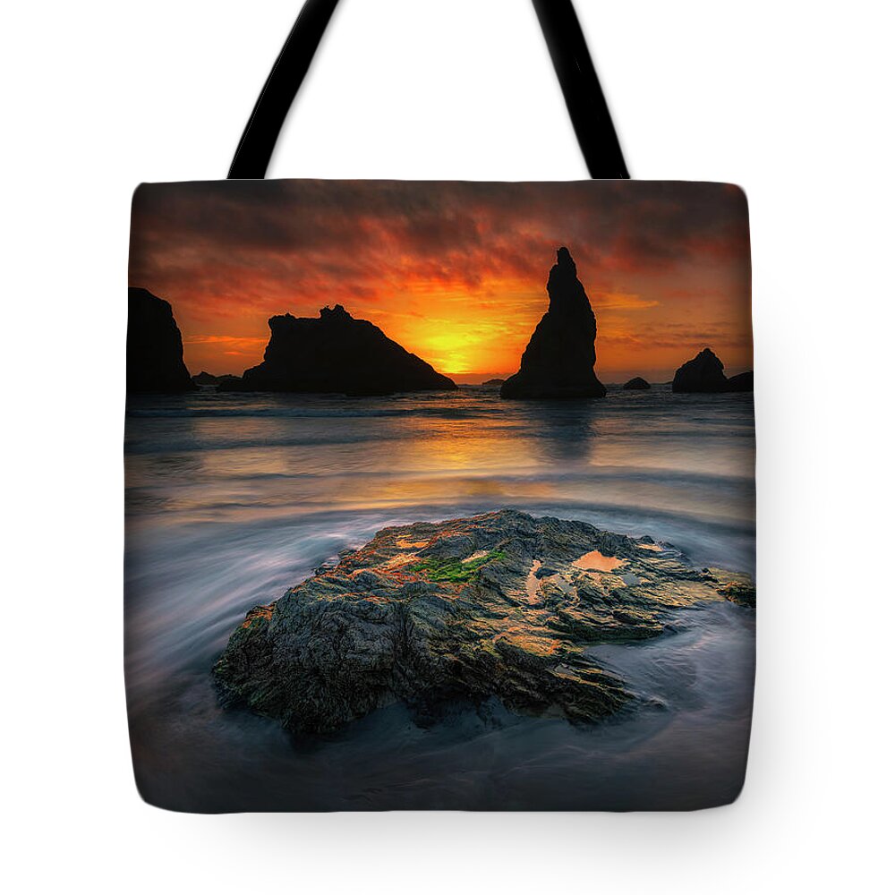 Sunset Tote Bag featuring the photograph Bandon Beach Sunset by Michael Ash