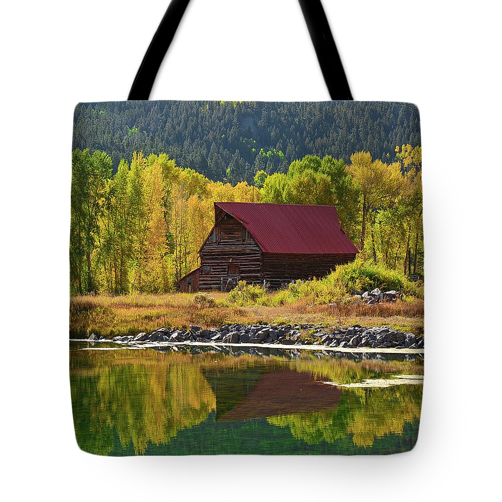 Barn Tote Bag featuring the photograph Barn Refelction by Aaron Spong