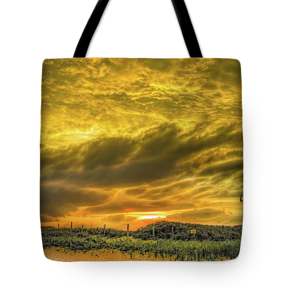 Sunset Tote Bag featuring the photograph Beach in Rhode Island by Cordia Murphy