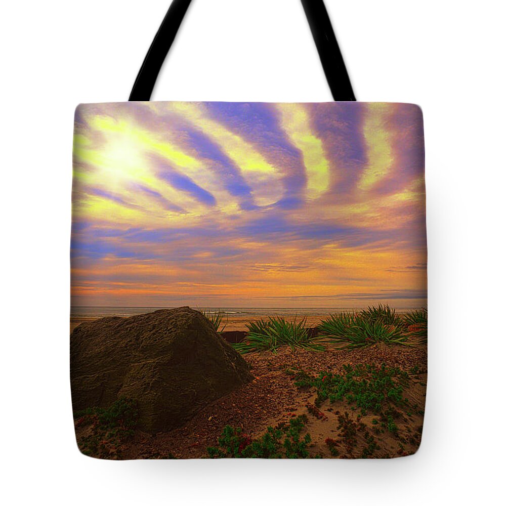 Seashore Tote Bag featuring the photograph Beach inan odd light by Paul Ross