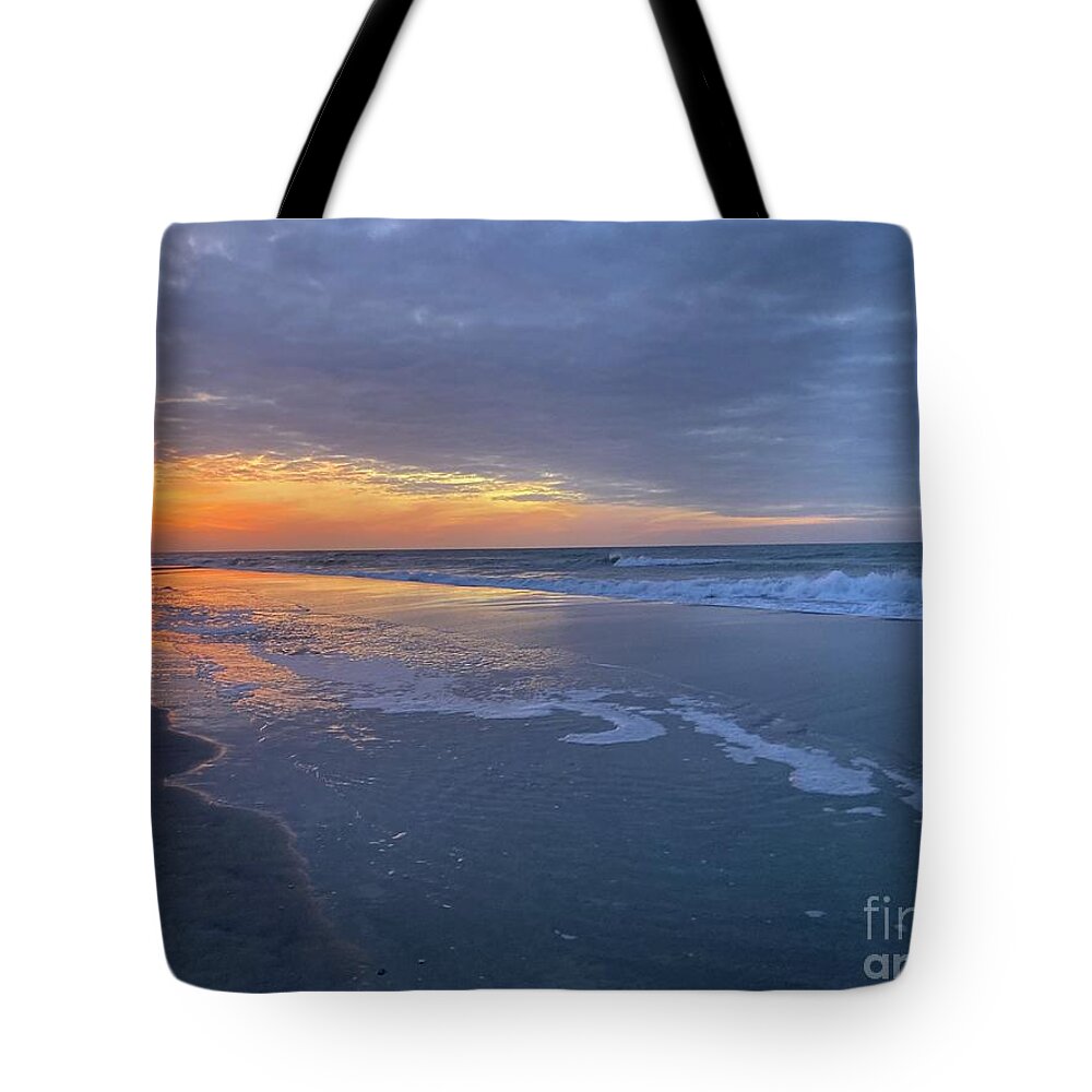  Tote Bag featuring the photograph Beach5 by Mary Kobet