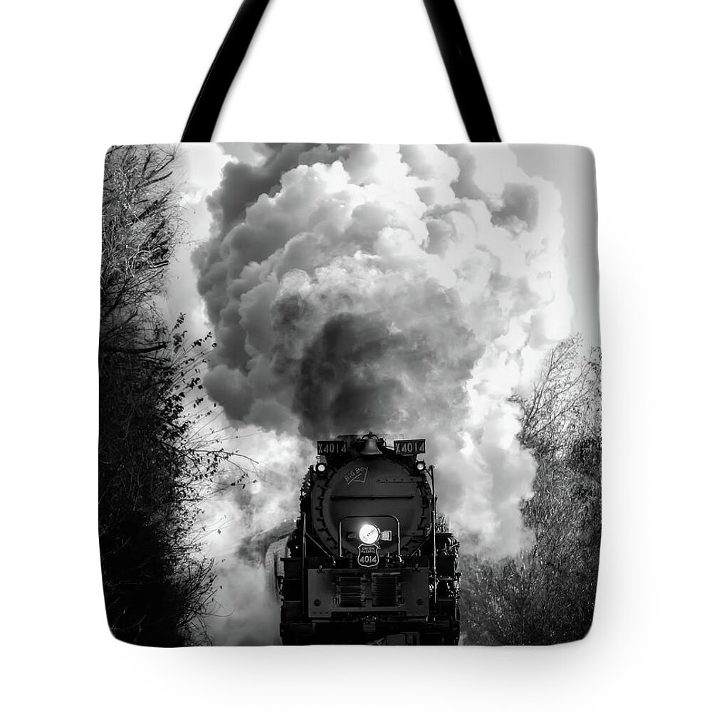 Engine 4014 Tote Bag featuring the photograph Big Boy #4014 bw by James Barber