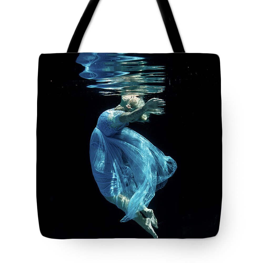 Underwater Tote Bag featuring the photograph Blue Feelings by Gemma Silvestre