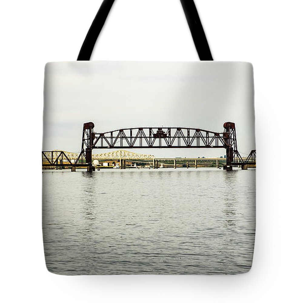 Bnsf Snake River Bridge Tote Bag featuring the photograph BNSF Snake River Bridge by Tom Cochran