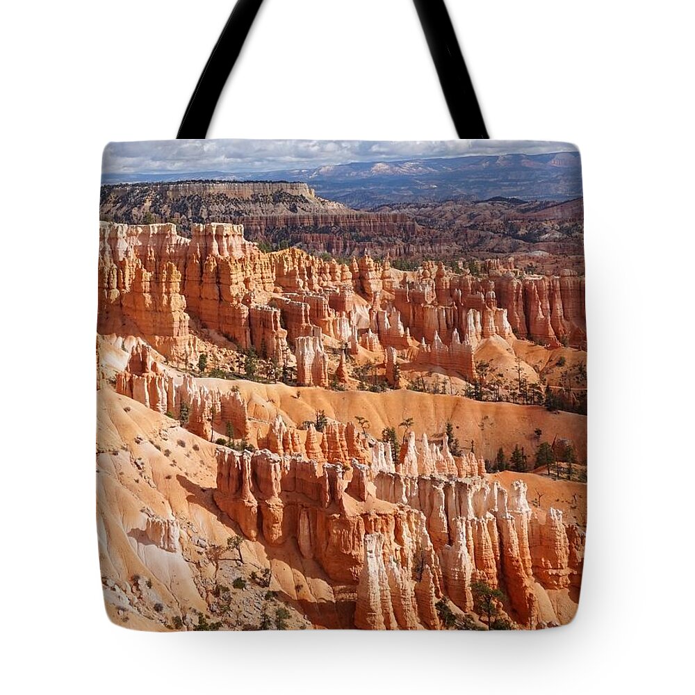 Bryce Canyon National Park Tote Bag featuring the photograph Bryce Canyon National Park- Overlook with the Horizon by Yvonne Jasinski