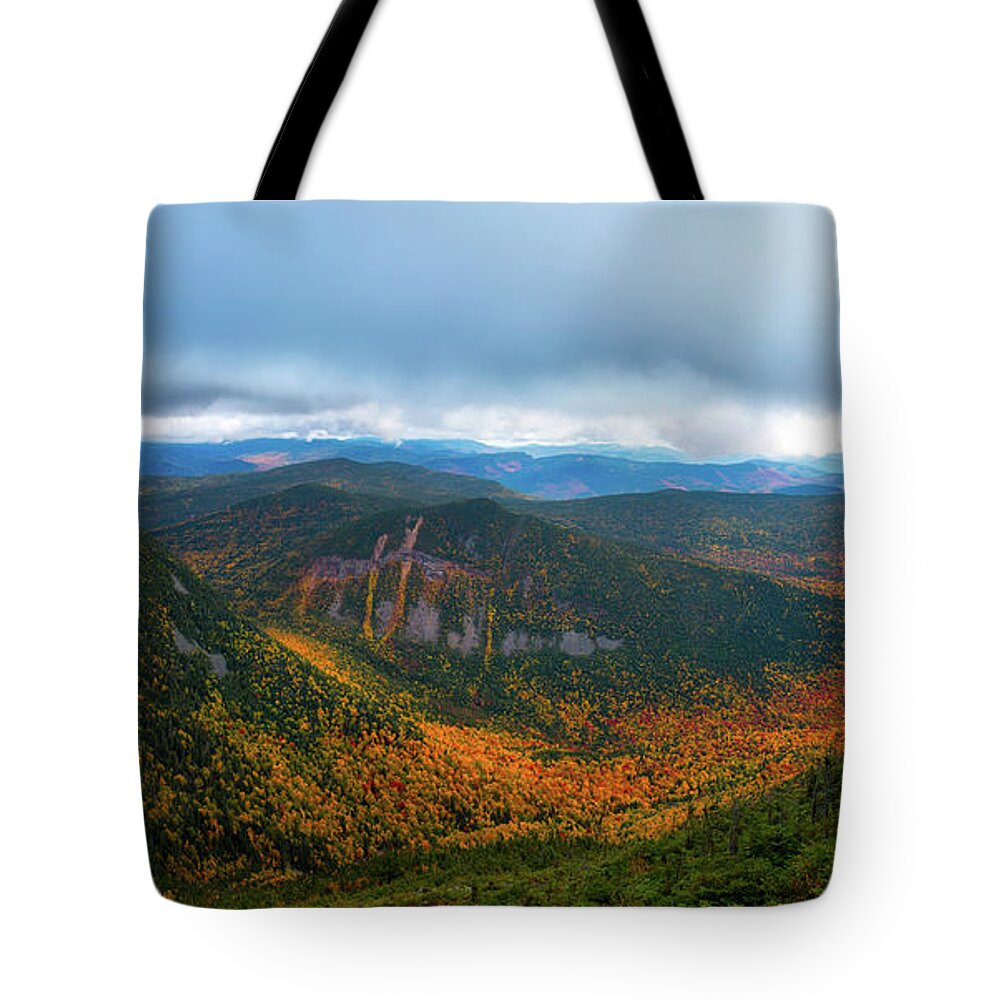 4000 Footer Tote Bag featuring the photograph Carrigain Notch, Autumn.  by Jeff Sinon