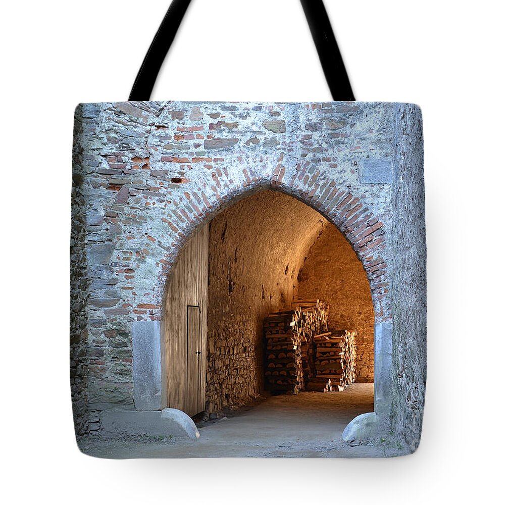 Castle Gate Tote Bag featuring the photograph Castle Pernstejn Gate by Pudelek