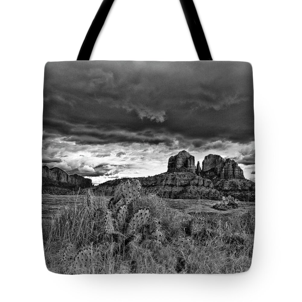 Cathedral Rock Tote Bag featuring the photograph Cathedral Never Fails Me by Tom Kelly
