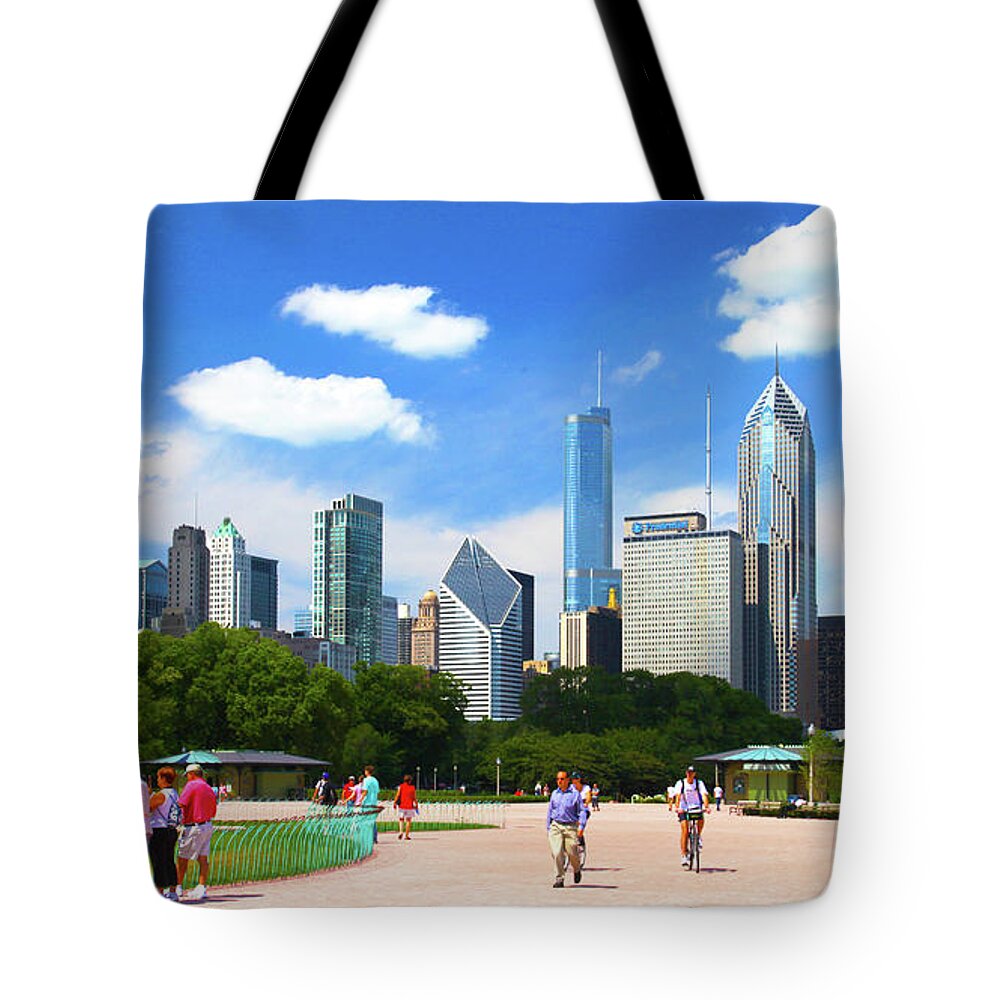 Architecture Tote Bag featuring the photograph Chicago Skyline Grant Park by Patrick Malon