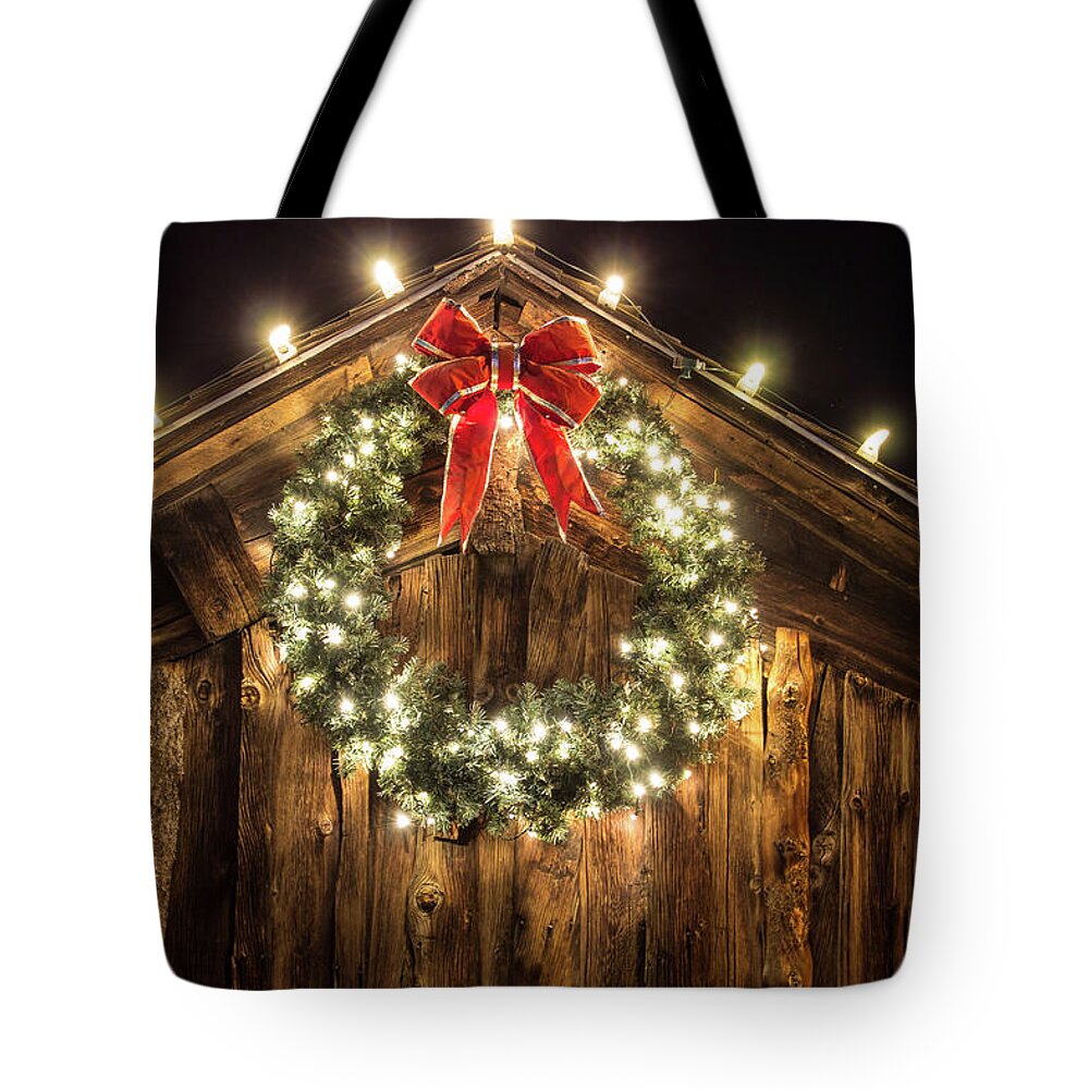 Christmas Tote Bag featuring the photograph Christmas Wreath by Chuck Rasco Photography