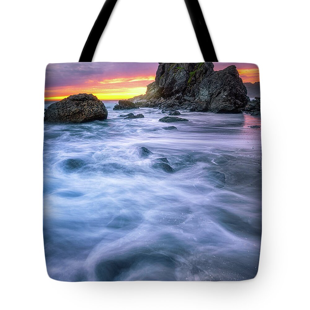 Oregon Tote Bag featuring the photograph Coastal Symphony by Darren White