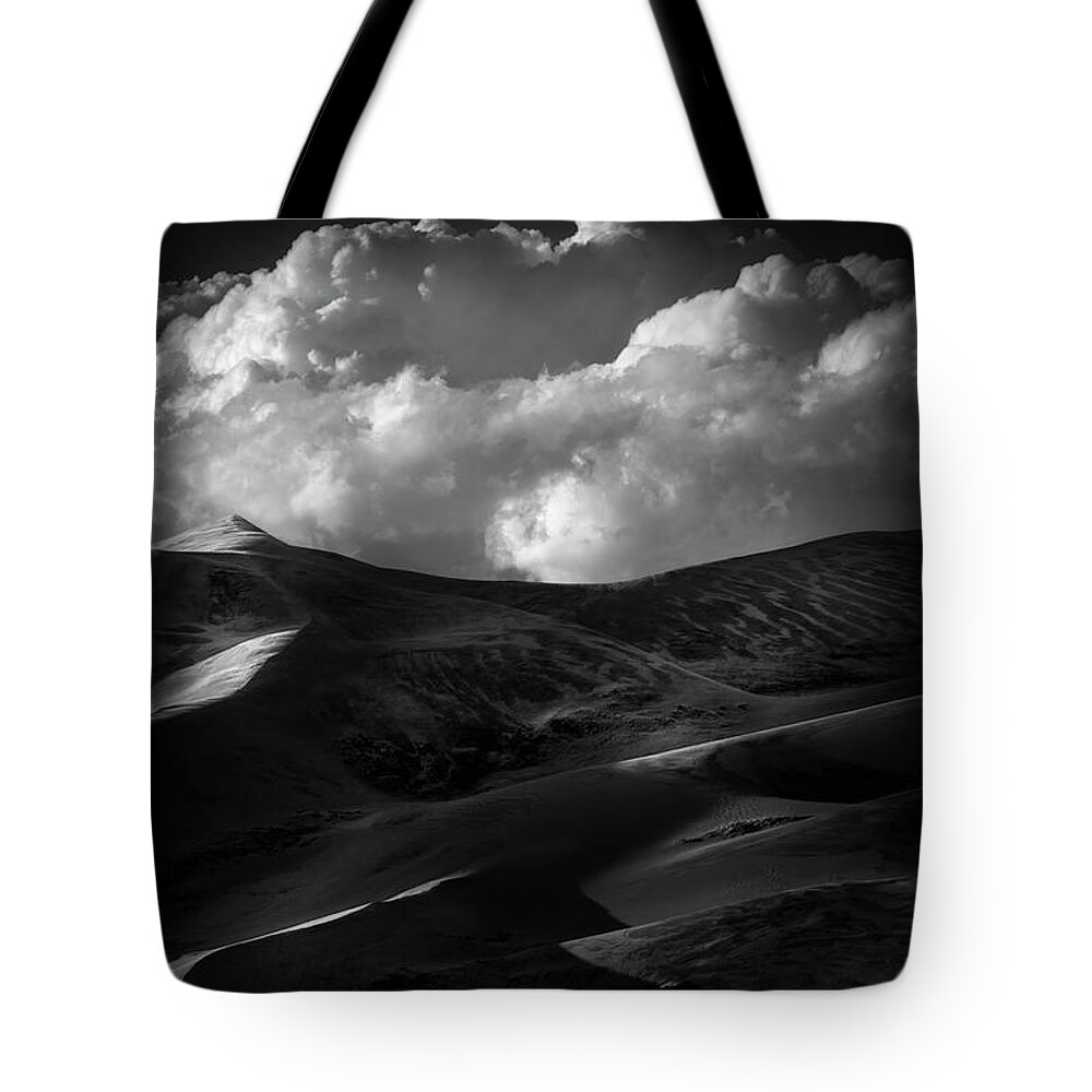 Colorado Tote Bag featuring the photograph Colorado Great Sand Dunes National Park by Doug Sturgess