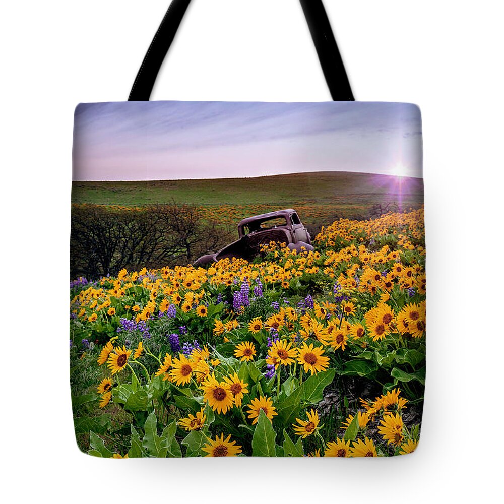 Columbia Hills Sunrise Tote Bag featuring the photograph Columbia Hills Sunrise by Wes and Dotty Weber