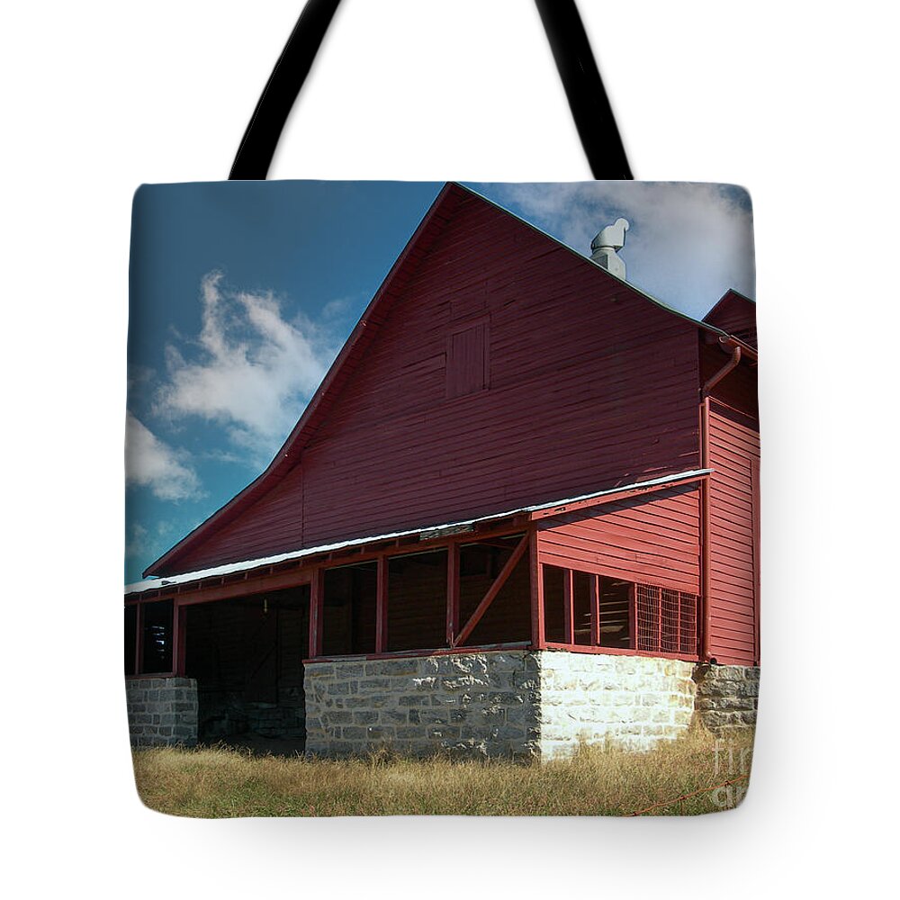 Connemara Farms Goat Dairy Tote Bag featuring the photograph Country Barn in North Carolina by Dale Powell