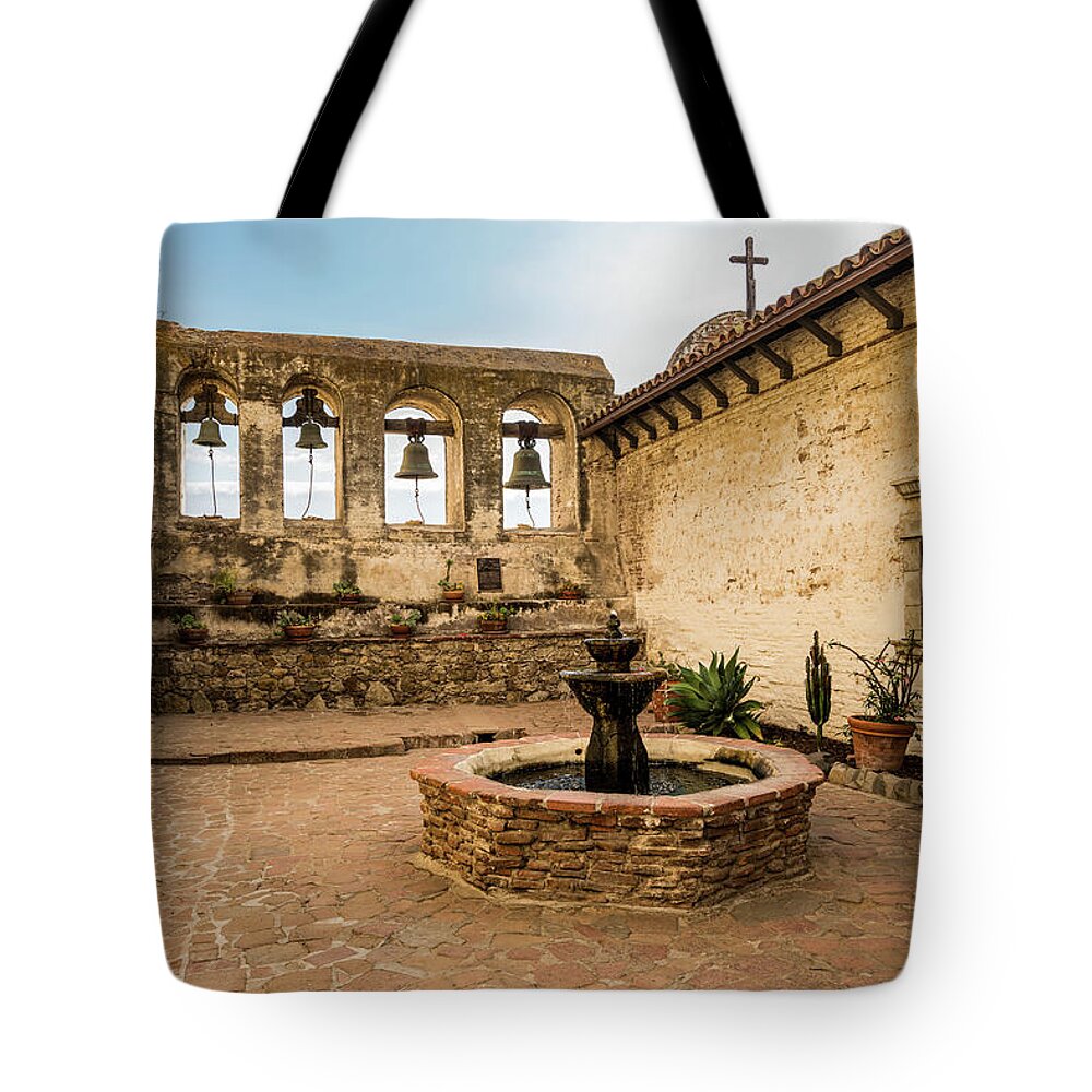 San Juan Capistrano Tote Bag featuring the photograph Courtyard in San Juan Capistrano mission by Steven Heap
