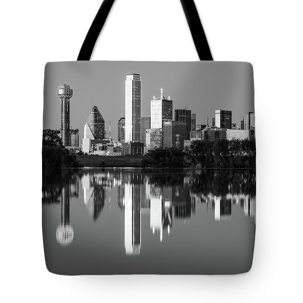 Dallas Texas Tote Bag featuring the photograph Dallas Texas Cityscape Black and White by Robert Bellomy