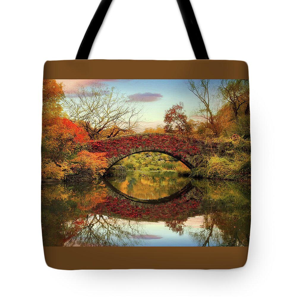 Bridge Tote Bag featuring the photograph Dawn at Gapstow by Jessica Jenney