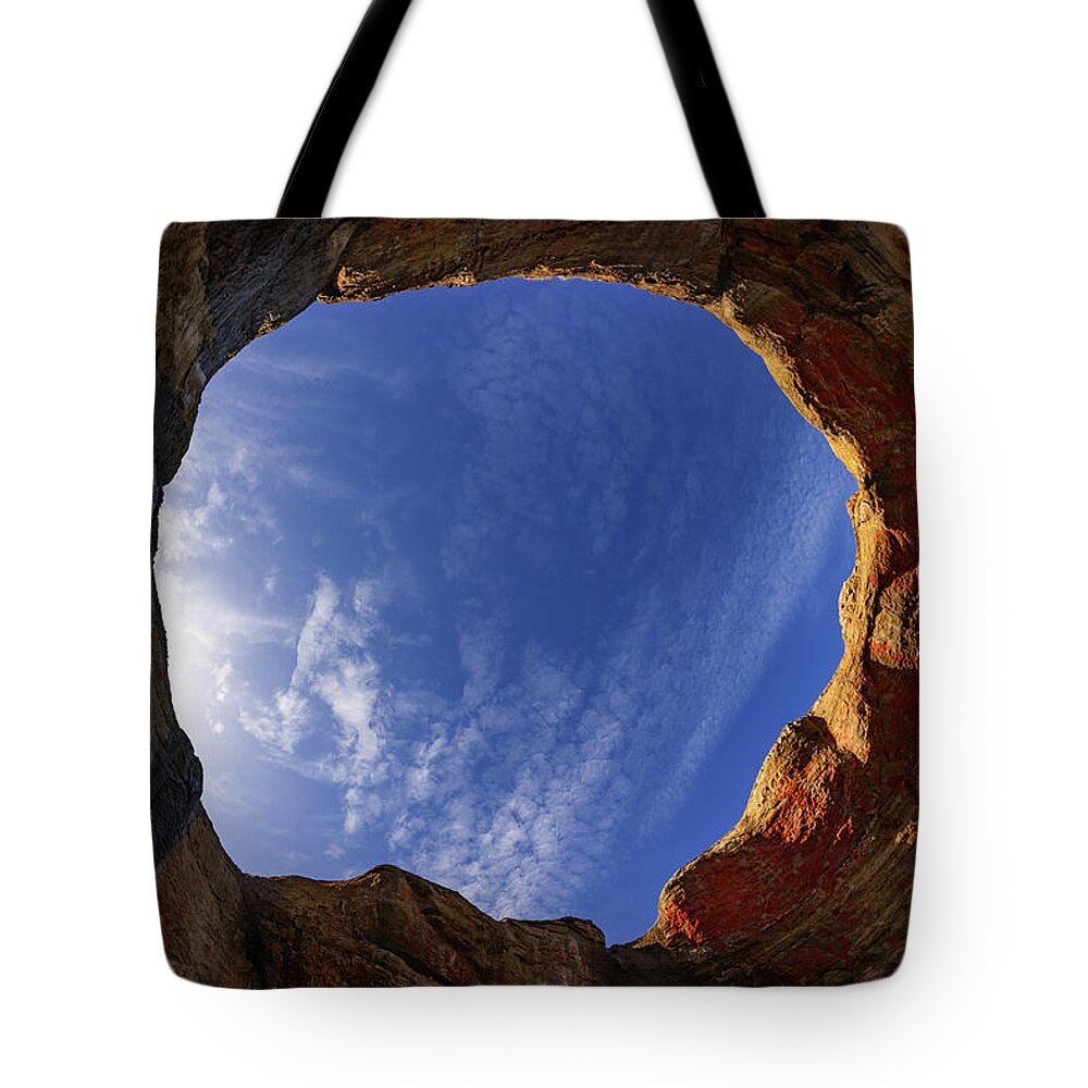 Oregon Coast Tote Bag featuring the photograph Devils Punchbowl 5 by Pelo Blanco Photo
